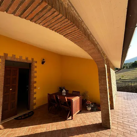 Le Querce בית נופש